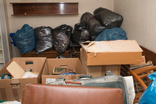 Organized home clearance process in Hendon